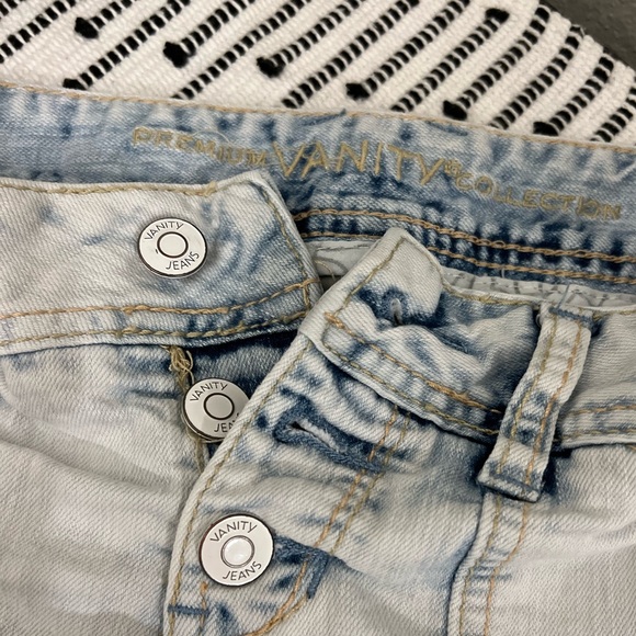 Premium Vanity Collection Juniors Shorty Shorts with Decorative Back Pockets - Picture 9 of 13